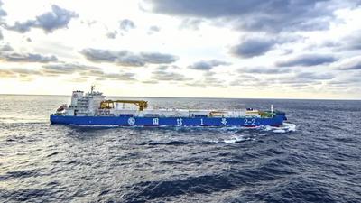 “国信1号2-2”完成大西洋鲑工船入舱，深远海养殖实现新突破