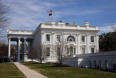 美法官暂时阻止美政府要求各州收回食品援助金的举措