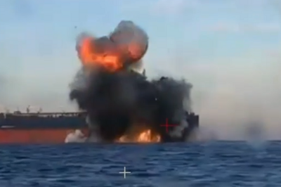 发生爆炸！乌称在黑海袭击俄两艘油轮
