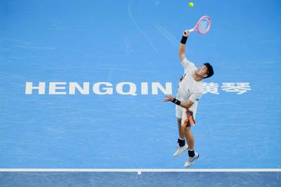 吴易昺夺得十五运会网球男单冠军