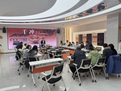 手作温香，慢品时光！蓝岸馨苑社区举行正午青年手冲咖啡活动