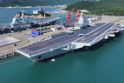 舷号“18”，福建舰正式入列！