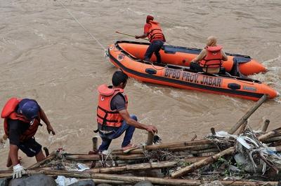 印尼苏门答腊岛山体滑坡灾害已致303人死亡