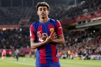 西班牙队取消征召亚马尔，巴萨“先斩后奏”惹争议