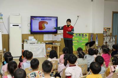 國(guó)網(wǎng)青島供電公司：開展安全用電“五進(jìn)”活動(dòng)，筑牢校園安全防線