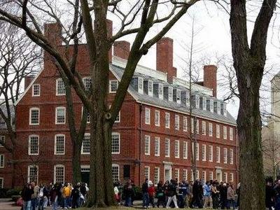 报告显示美高校国际学生今年秋季入学人数减少17%