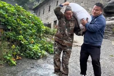 李福贵“5元一斤小米”遭喷！助农直播卖贵了吗？