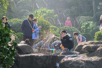 明媚秋日，一起出游吧！