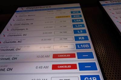 美国超2700个航班取消，另有上万航班延误