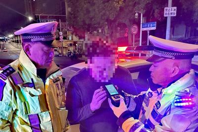 又有司机“栽跟头”！青岛交警“零容忍”整治这件事