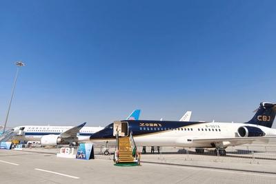 国产飞机C919和C909首次亮相中东