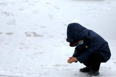 冬至节气冷空气开场，明起全国将出现大范围雨雪天气