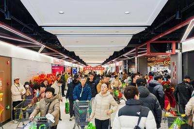 金狮广场“操刀”，青岛“胖东来”加盟……今天开张的这个社区商业，人爆了