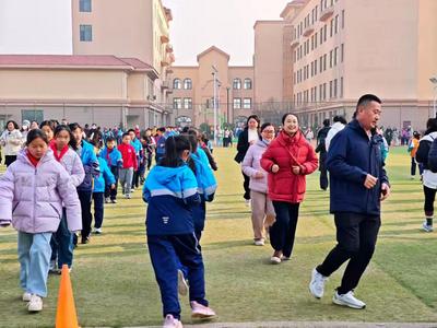家校同心，共赴成长之约！北师大青岛实验学校四年级家长开放日活动举行