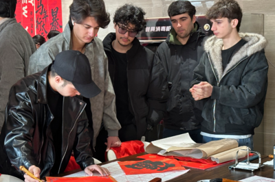 文化体验、艺术展演、美食分享……中外友人“走近上合”迎新年