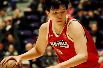 半场15分！杨瀚森创个人最佳