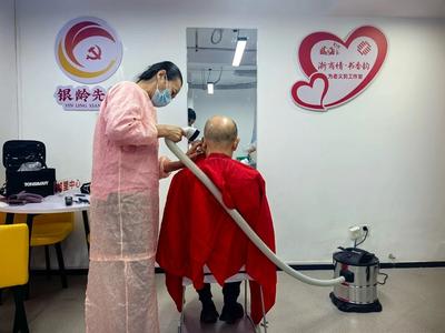 双模式爱心理发暖人心 书香门第社区社企共建绘就“为老”服务新图景