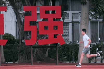 “从哪一天开始，就在哪一天结束！”苏炳添谈为何今日宣布退役