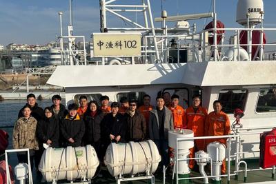 “中渔科102”号从青岛起航，为威海深远海养殖发展规划提供科学依据