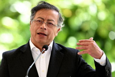 哥伦比亚总统回应美国威胁：侵犯主权即宣战