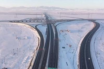 穿越天山，连接南北！乌尉高速公路全线通车