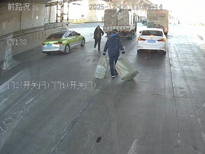 让行、清障……城阳巴士驾驶员暖心善行彰显服务温度