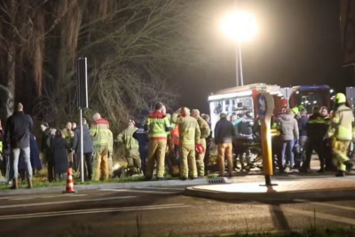 荷兰发生汽车冲撞人群事件，造成9人受伤