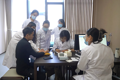 山中大青岛中医医院正式开诊，山东中医药大学海洋中药研究院揭牌