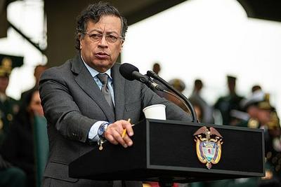 哥伦比亚总统称美国轰炸委内瑞拉一处工厂