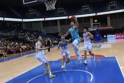 新赛季CBA联赛12日正式开打，青岛男篮“青春风暴”2.0正式上线