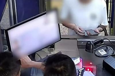 双胞胎冒用证件出境，边检民警凭“一颗痣”识破其身份
