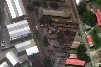 卫星对比图：美国突袭后，委内瑞拉军事基地设施损毁、土地焦黑