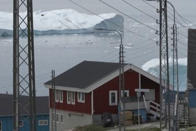 “格陵兰岛绝不出售”！丹麦民众强烈抗议美国霸权行径