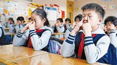 将近视防控融入教学、管理各环节！青岛娃5年近视率下降9.3%的背后