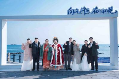 66米高空许下山海之约！青岛极地上演别样摩天轮集体婚礼