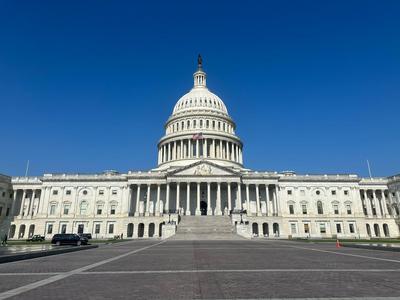 美参议院未通过拨款法案，美政府再次面临部分“停摆”