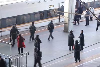 牵着手别松开！春运出行，车站这些区域最易让孩子走失