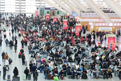 元旦假期，青岛“铁公机”载客93万余人次，同比增长42.94%