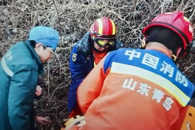 失联超20小时，青岛多方力量联合成功营救悬崖被困者