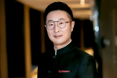 青岛籍演员林永健人民日报撰文：植根泥土，绽放时代之花