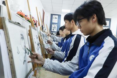 蹲点调查｜3299名学生的“二次选择”