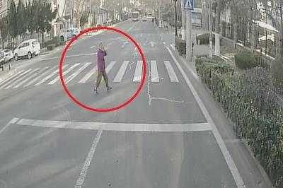 暖心守“银龄”，文明暖岛城！青岛巴士以精细化服务绘就敬老爱老风景线