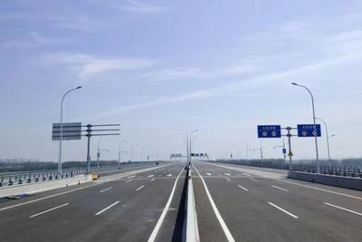 2025回顾·山海印记 | 2025年青岛改扩建高速公路近260公里，建设规模创历史之最