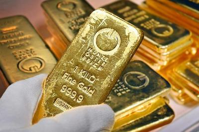 金價(jià)重回4800美元，白銀暴漲超8%