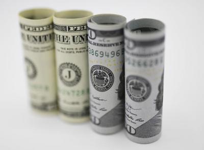 美元持续下跌，“抛售美国”现象重演