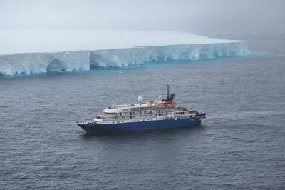 风云三号卫星监测显示世界最大冰山迎来崩解最后阶段