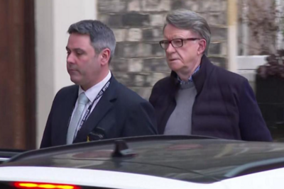 卷入爱泼斯坦案，英国前驻美大使被捕