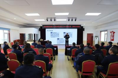 源头预防，筑牢交通安全防线！青岛公安交管送教上门开讲“安全第一课”