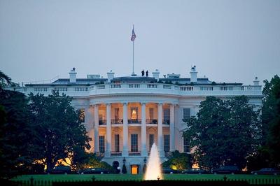 知情人士：特朗普考虑对伊朗实施“有限规模”的初步打击