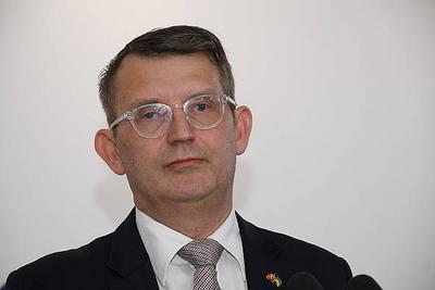 丹麦国防大臣：格陵兰岛不需他国医疗援助